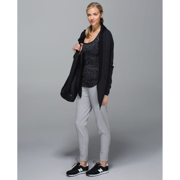 LULULEMON Cabin Yogi Wrap Heathered Black Boolux Hooded Cardigan Sweater, Size 4 - Picture 14 of 16